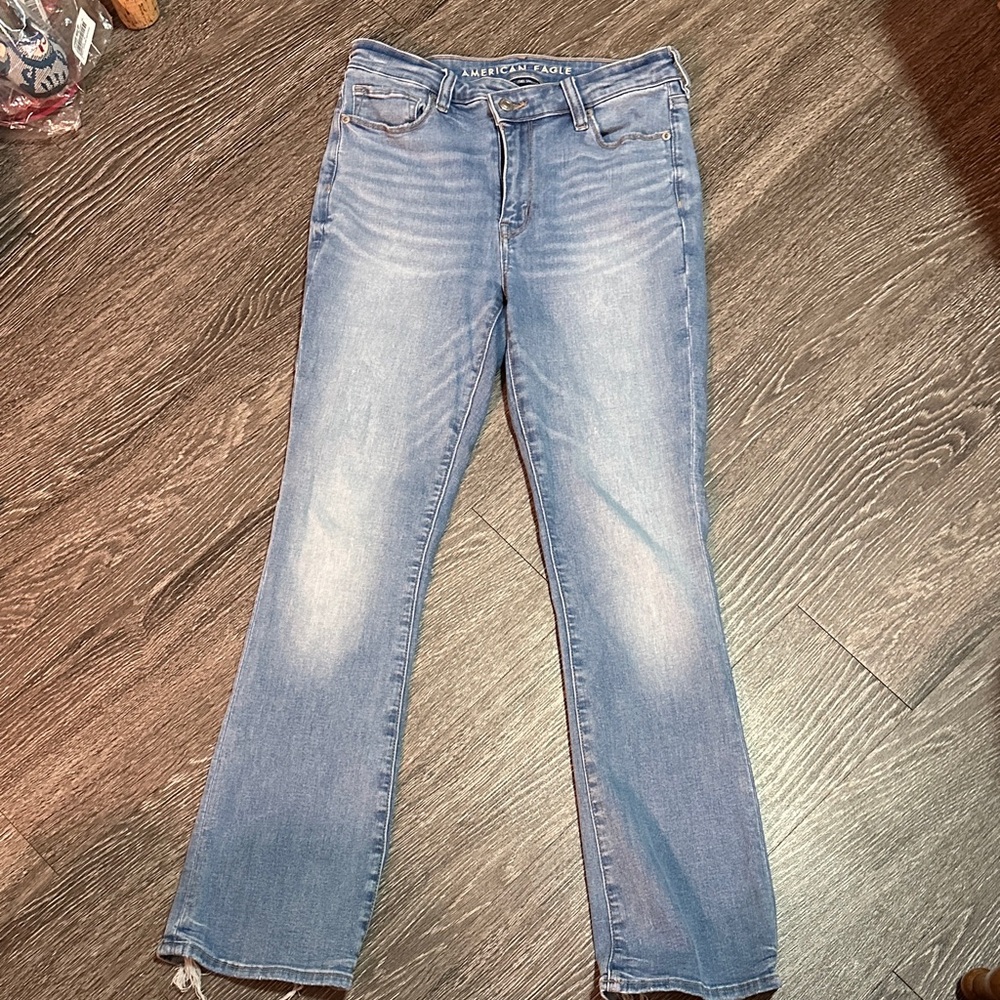 American Eagle Outfitters Women's Light Blue High-Rise Skinny Jeans size 6 short